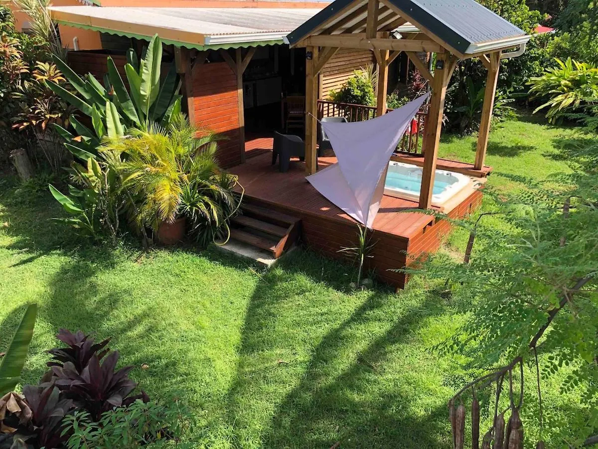 Сasa de vacaciones Passion Caraibes - Bungalow Climatise Avec Jacuzzi Privatif Sainte-Rose